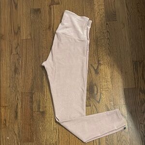 Onzie Women’s Light Pink Leggings S/M